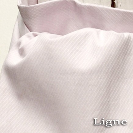 Plastron de luxe en motif – Blanc et bleu pastel